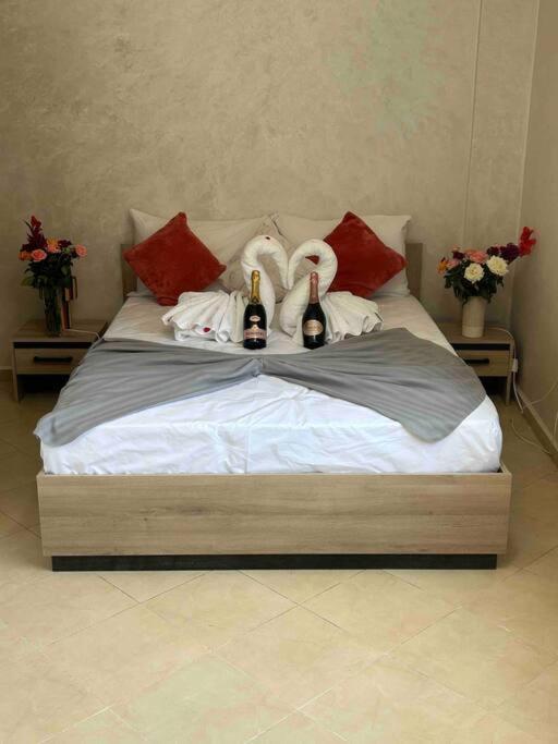 Appartement Haut Standing 3 Chambres Avec Terasse Quartier Gueliz Hivernage A Marrakech I19 マラケシュ エクステリア 写真