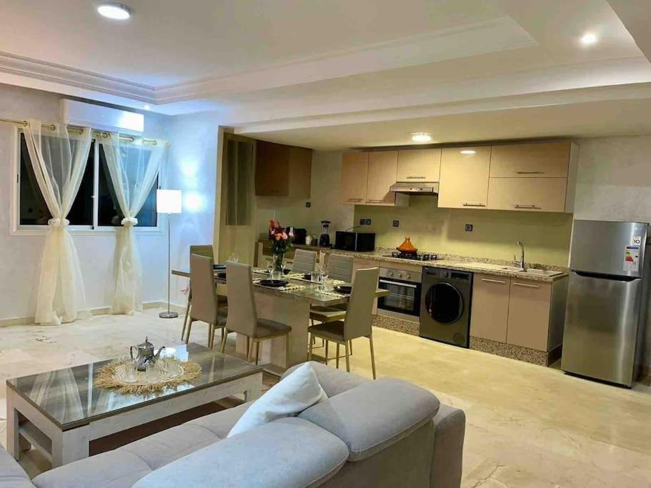 Appartement Haut Standing 3 Chambres Avec Terasse Quartier Gueliz Hivernage A Marrakech I19 マラケシュ エクステリア 写真