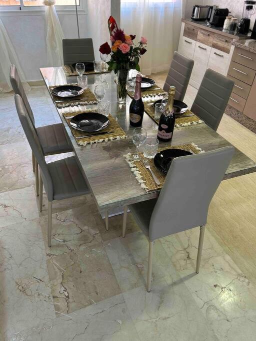 Appartement Haut Standing 3 Chambres Avec Terasse Quartier Gueliz Hivernage A Marrakech I19 マラケシュ エクステリア 写真