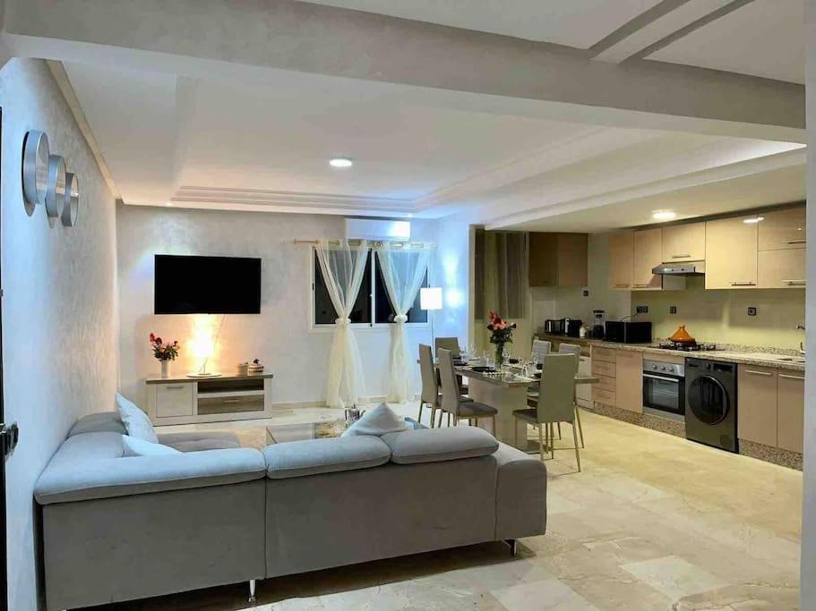 Appartement Haut Standing 3 Chambres Avec Terasse Quartier Gueliz Hivernage A Marrakech I19 マラケシュ エクステリア 写真