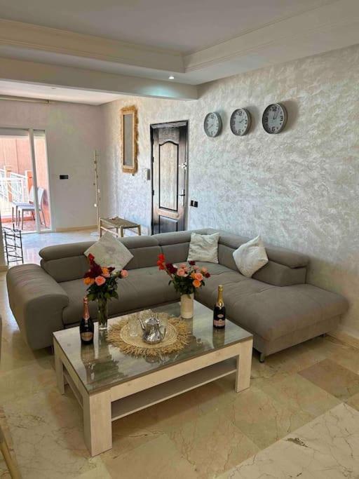 Appartement Haut Standing 3 Chambres Avec Terasse Quartier Gueliz Hivernage A Marrakech I19 マラケシュ エクステリア 写真